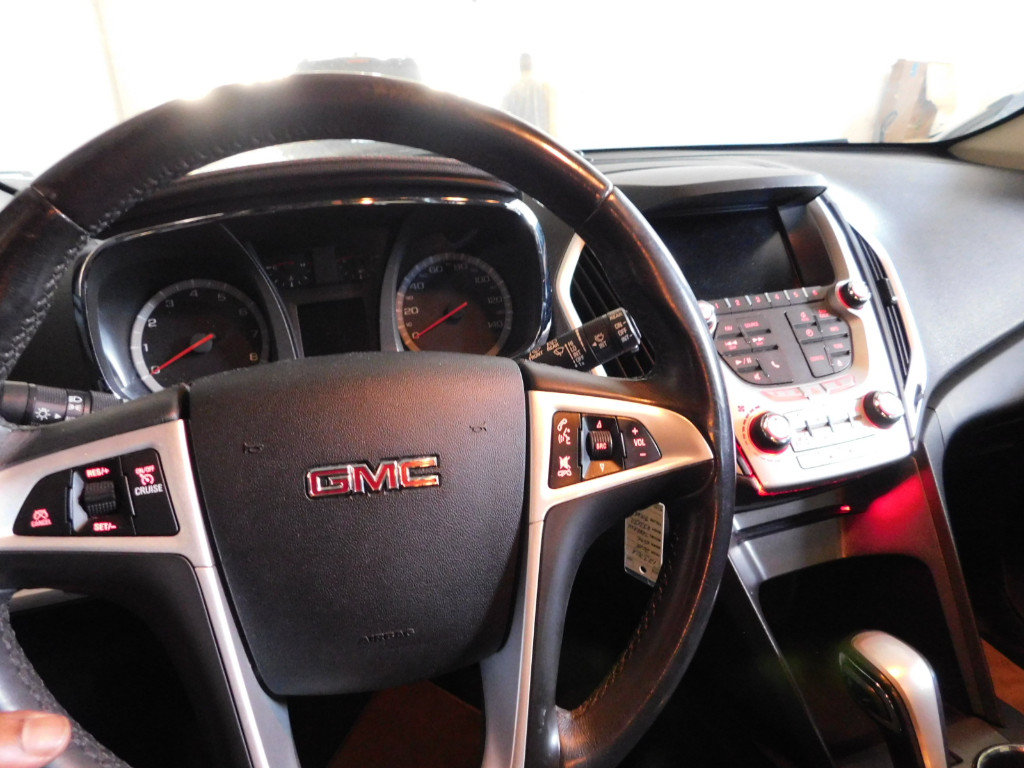 Used 2015 GMC Terrain SLE w/ Convenience Package AWD/4WD image 3