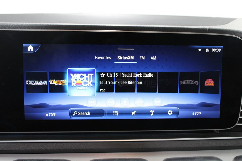 Used 2025 Mercedes-Benz GLS 450 4MATIC image 32