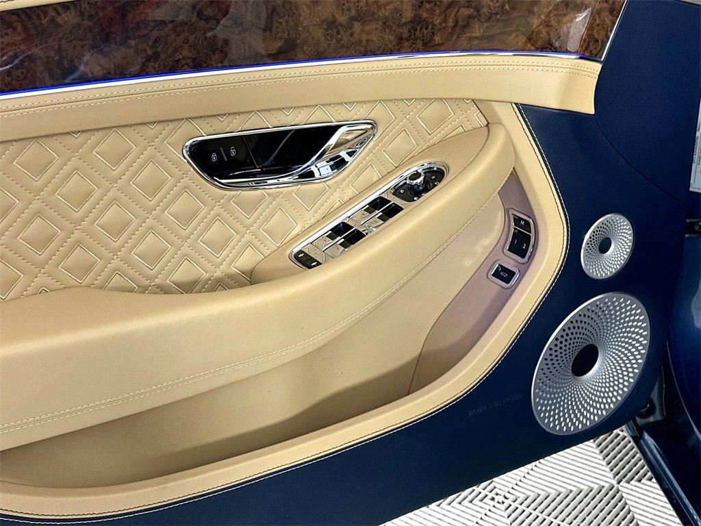 Used 2022 Bentley Continental GT image 19