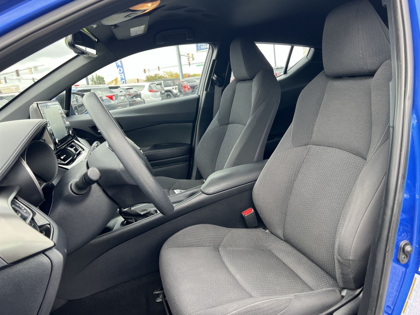 Used 2019 Toyota C-HR LE FWD image 13