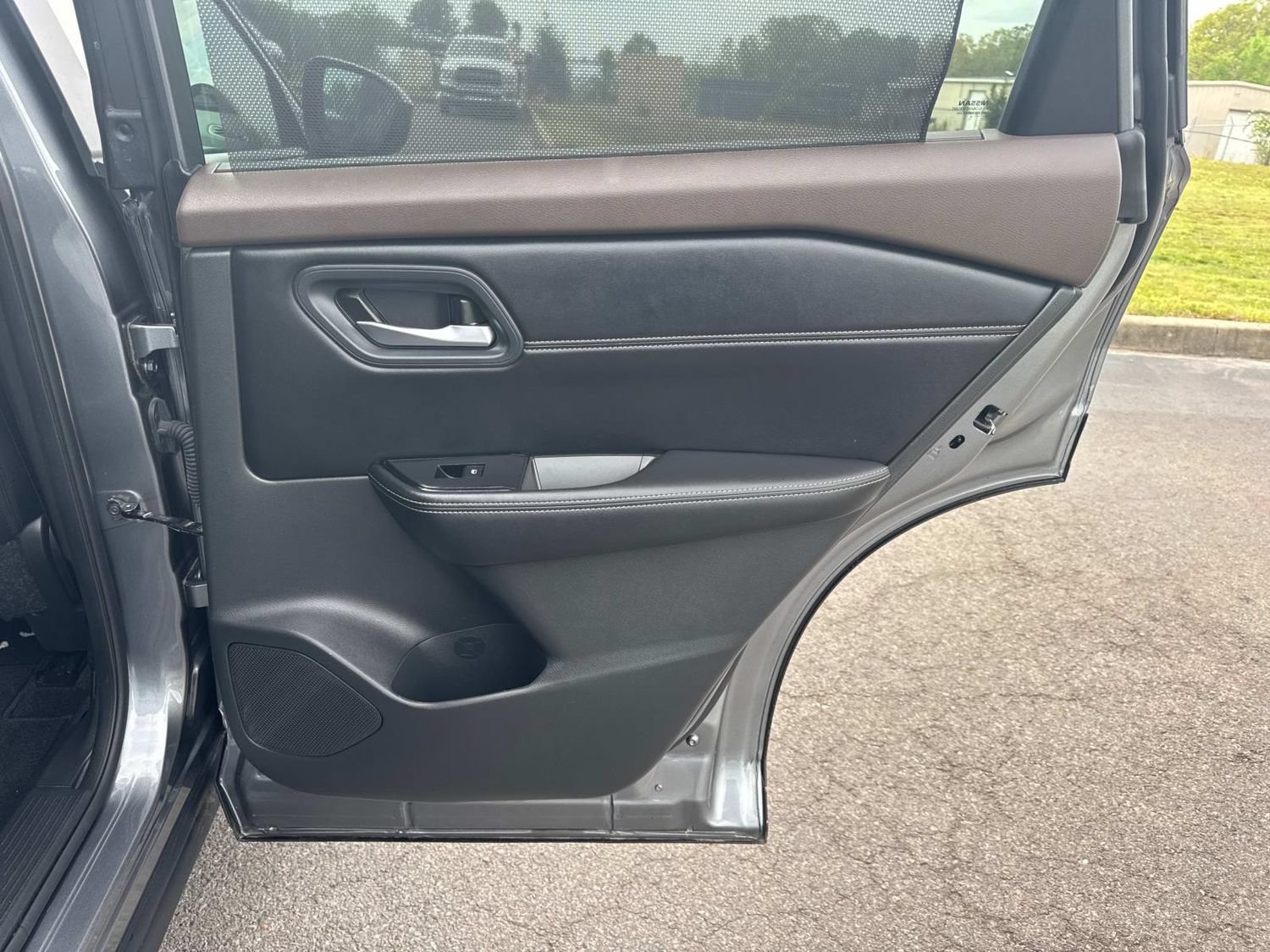 Used 2023 Nissan Rogue SV w/ SV Premium B Package FWD image 26