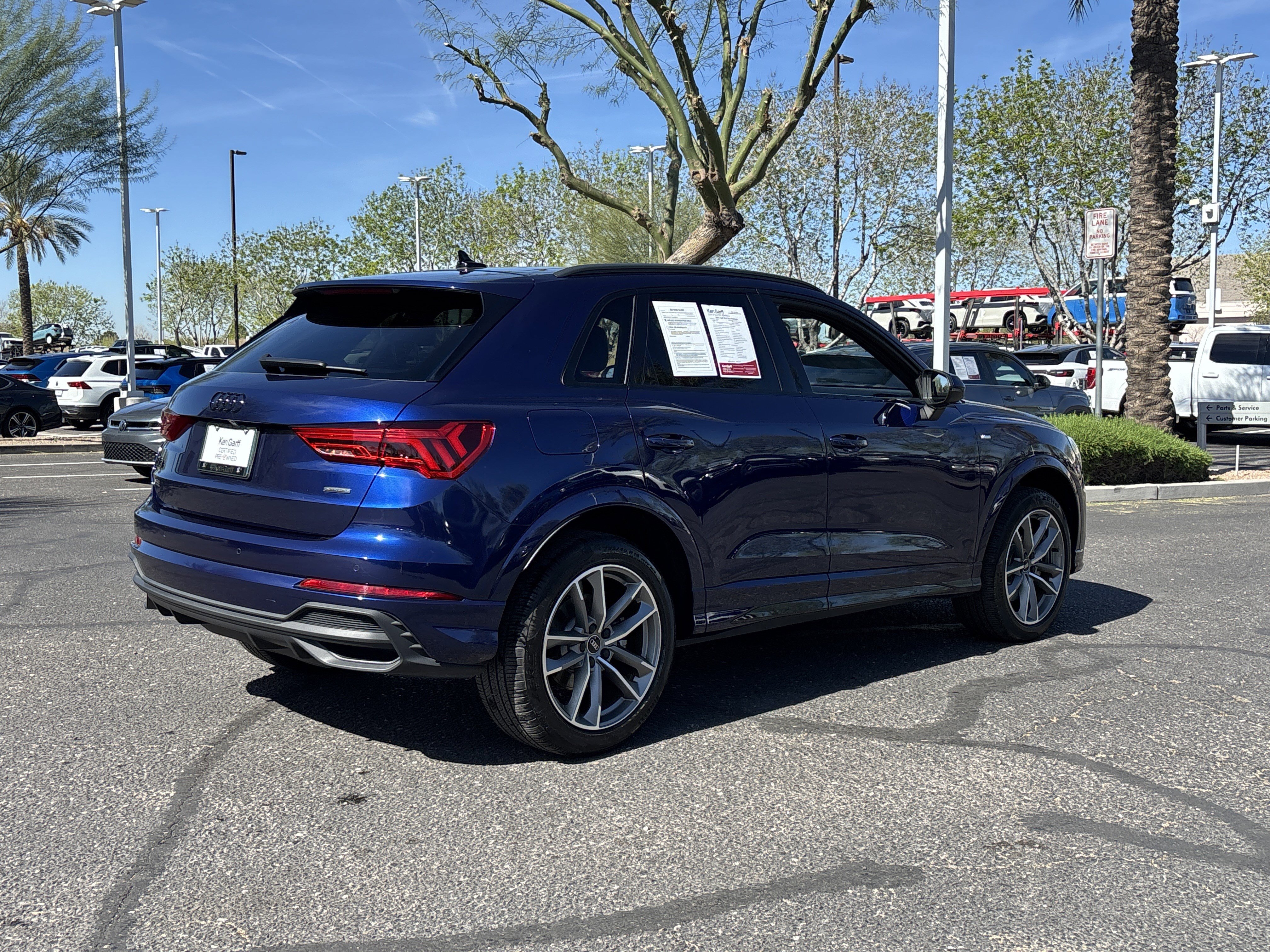 Used 2023 Audi Q3 2.0T Premium w/ Black Optic Sport Package image 4