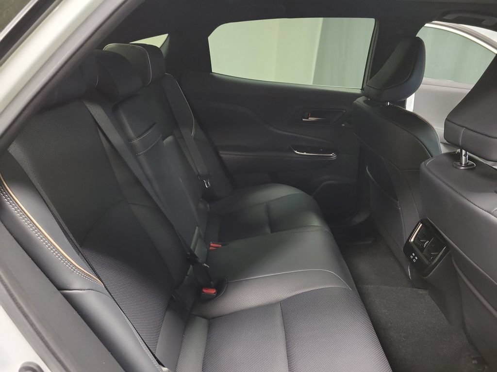 Used 2025 Toyota Crown AWD/4WD image 22
