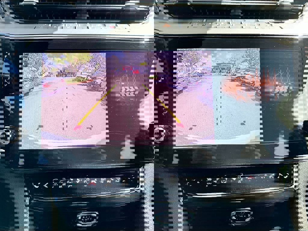 New 2026 Jeep Grand Cherokee Altitude image 14