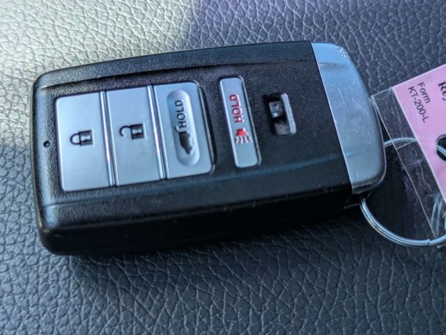 Used 2020 Acura MDX FWD image 30