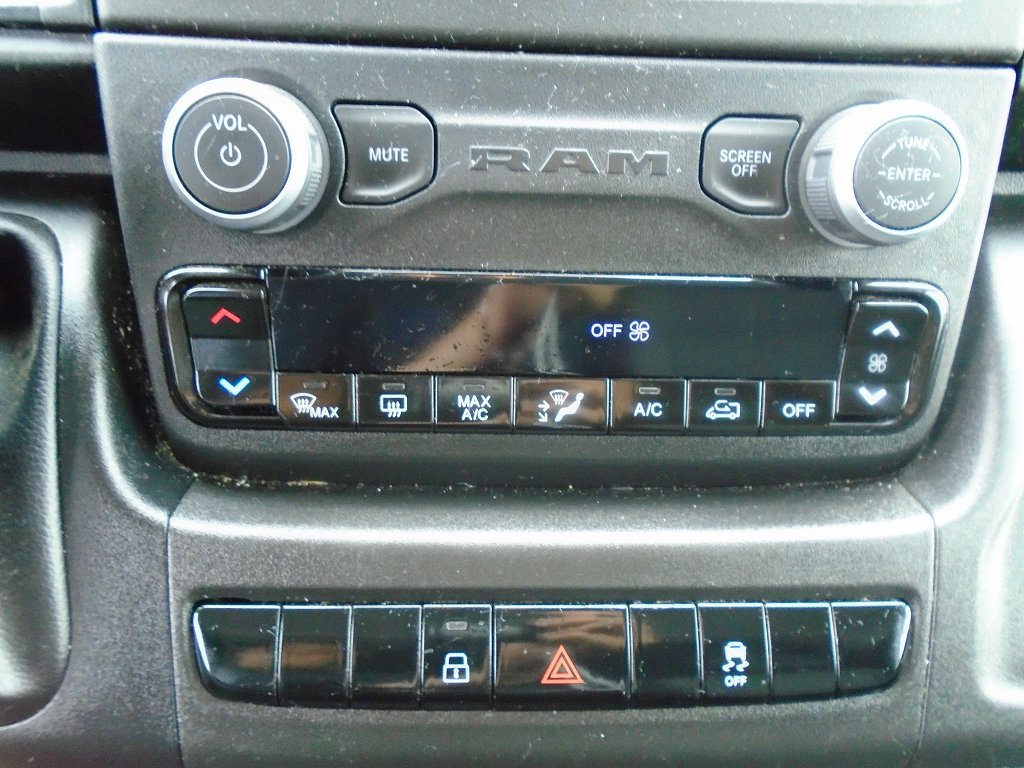 Used 2025 RAM ProMaster 2500 w/ U-Haul Equipment Group FWD image 12