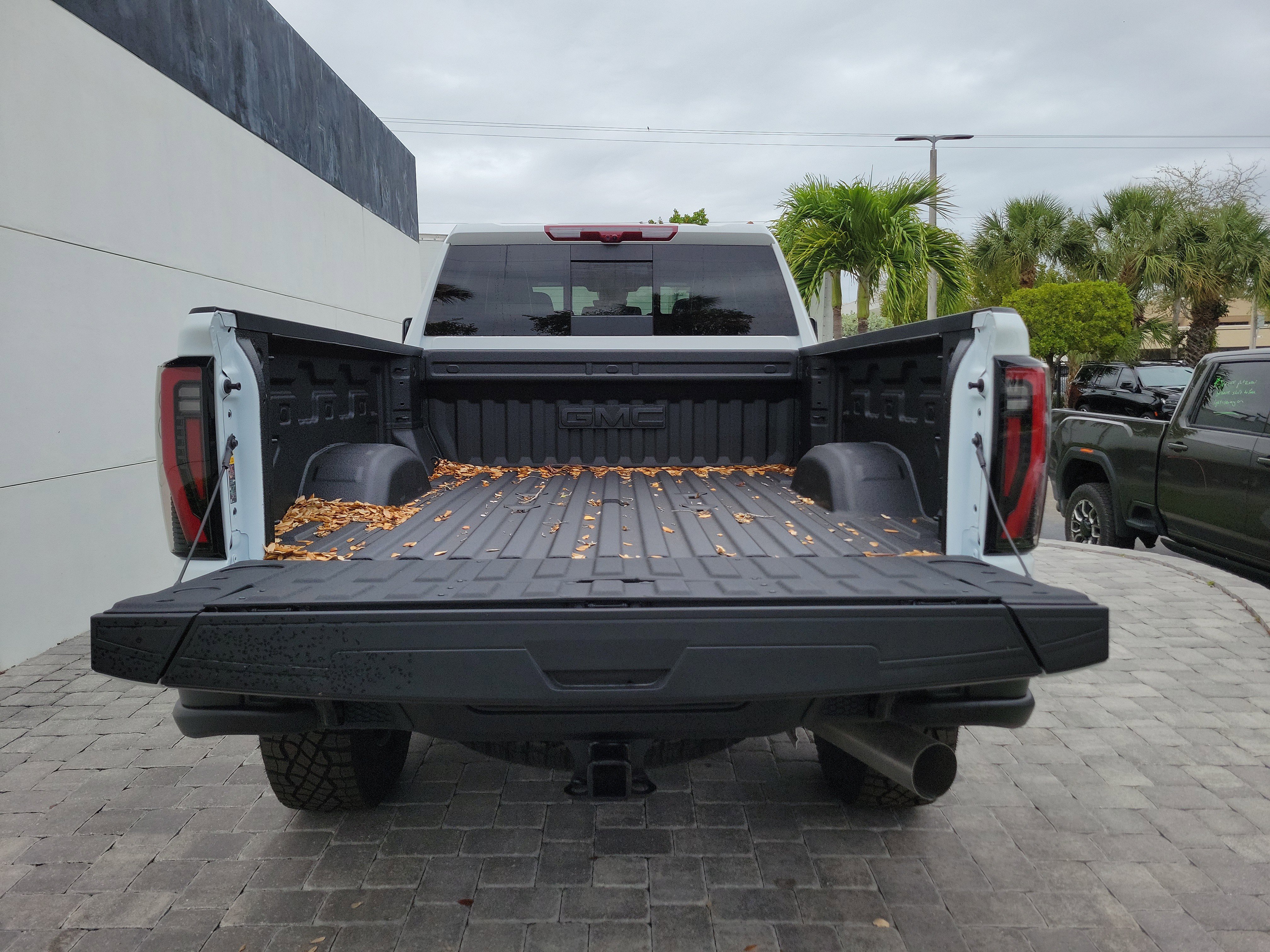 New 2026 GMC Sierra 2500 AT4X w/ AT4X AEV Edition image 10
