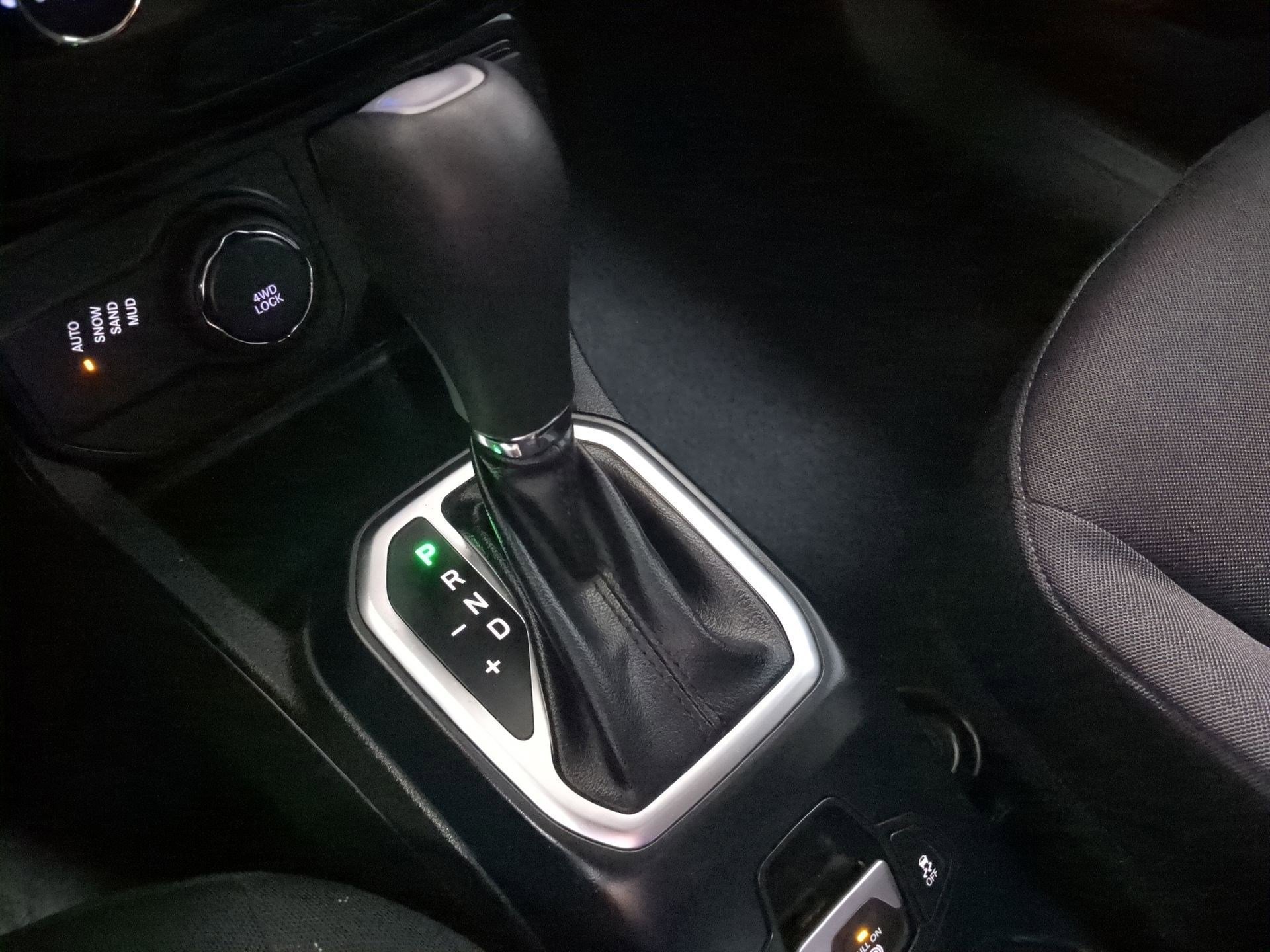 Used 2020 Jeep Renegade Sport image 15