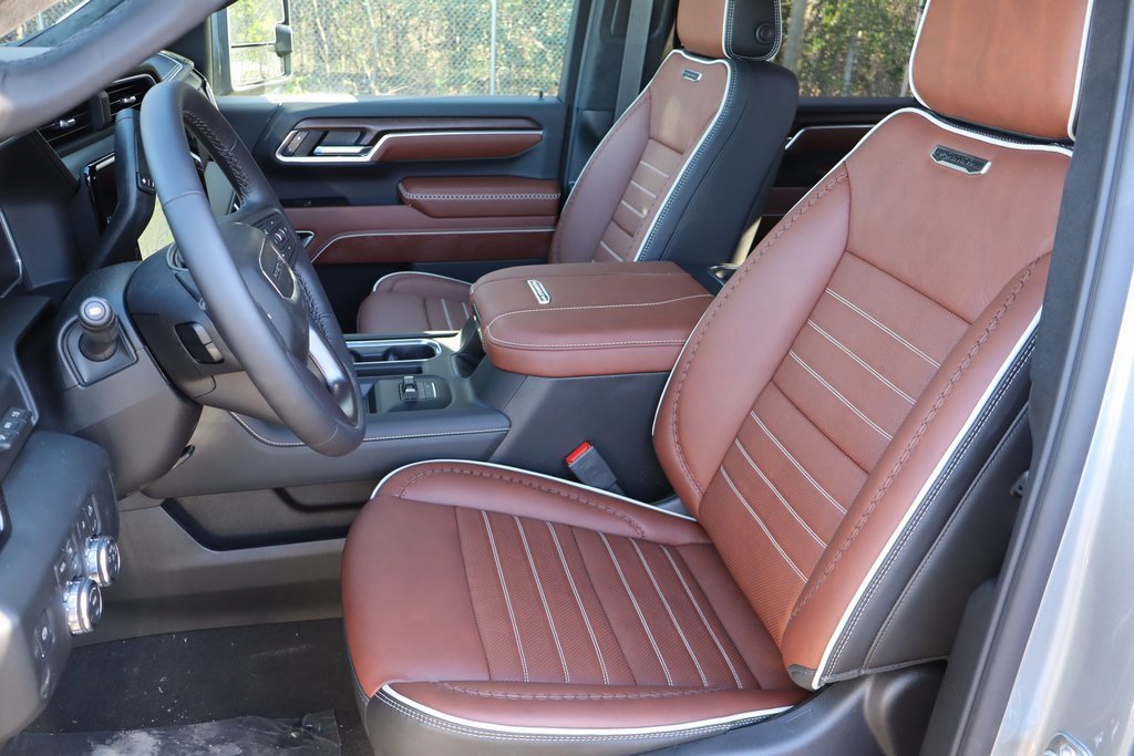 New 2026 GMC Sierra 2500 Denali Ultimate w/ Max Trailering Package image 13