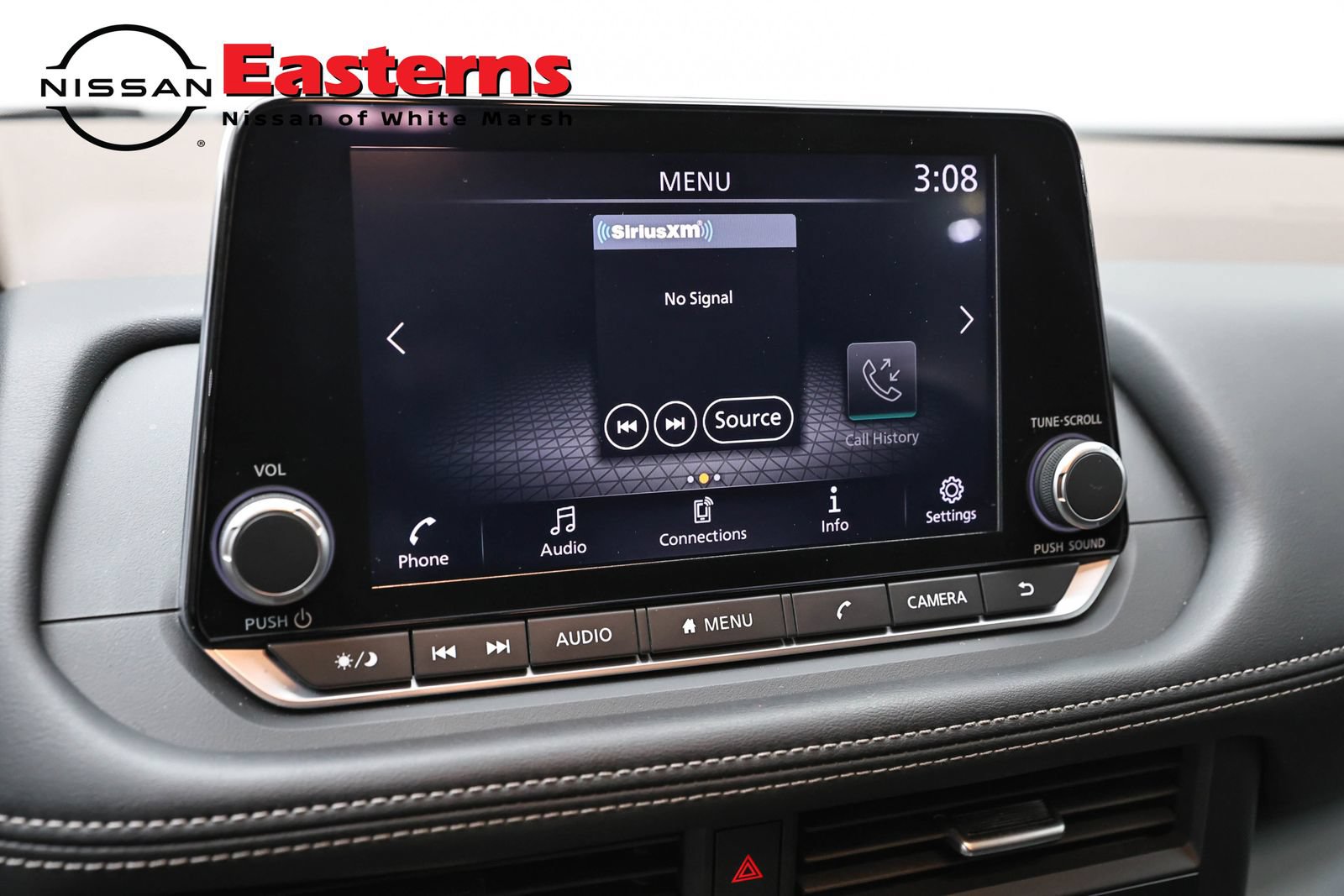 Used 2023 Nissan Rogue S AWD/4WD image 18
