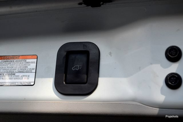 Used 2020 Toyota Sienna Limited Premium FWD image 16