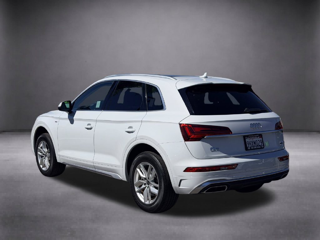 Used 2023 Audi Q5 2.0T Premium w/ Convenience Package AWD/4WD image 6