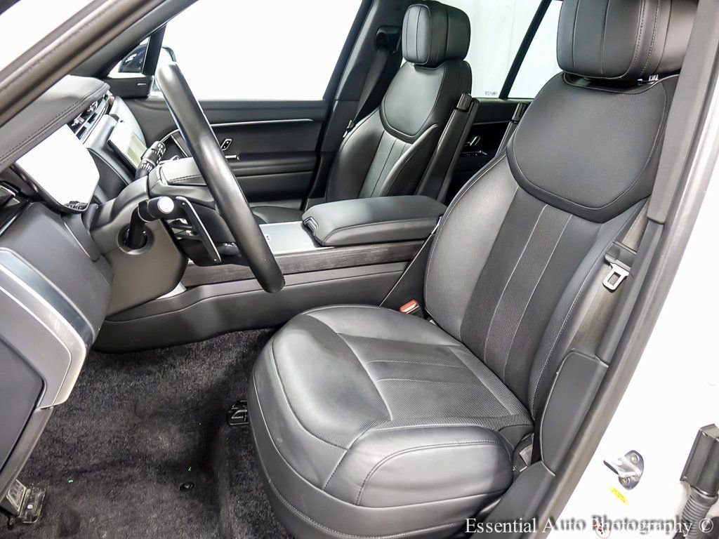 Used 2023 Land Rover Range Rover SE image 14