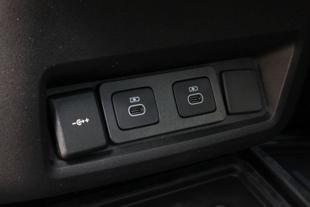 New 2026 Land Rover Discovery Limited Edition AWD/4WD image 12