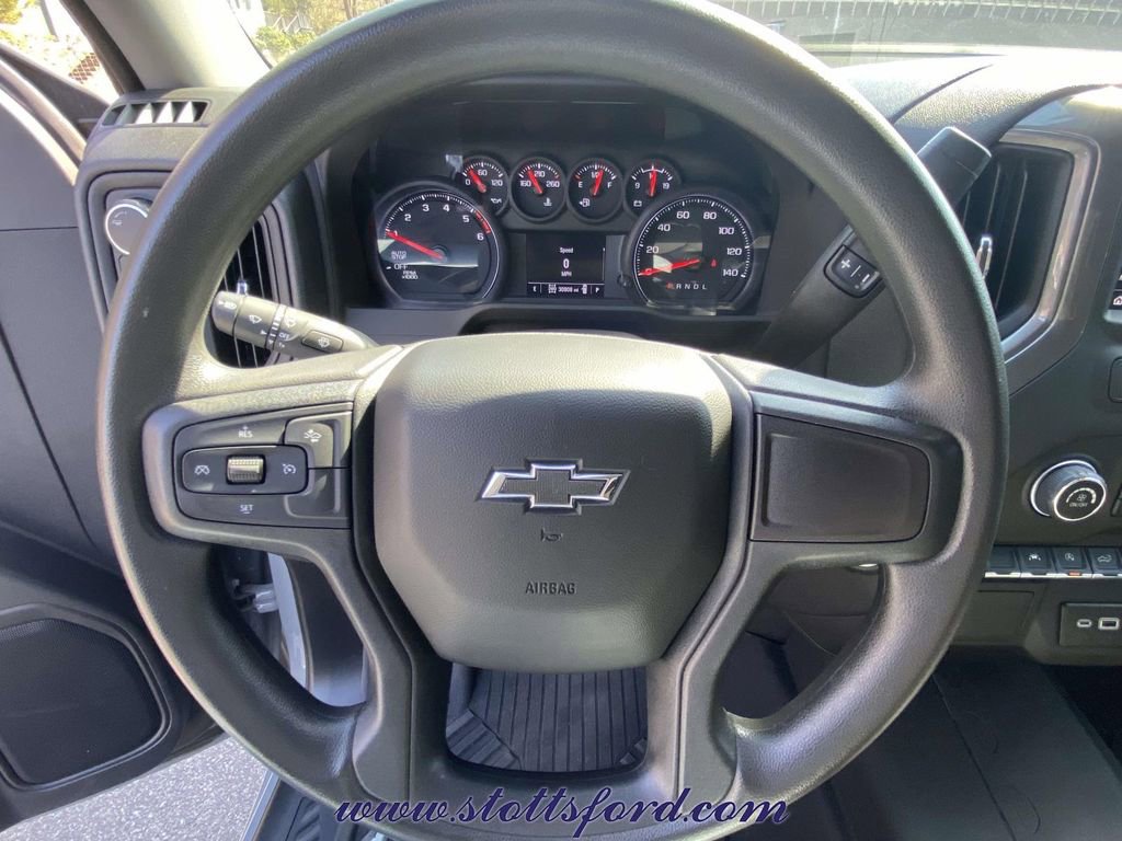 Used 2025 Chevrolet Silverado 1500 Custom Trail Boss w/ Dark Appearance Package image 19