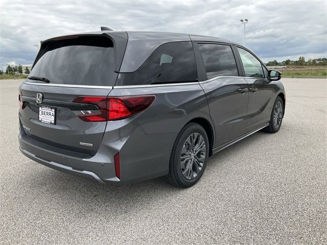 New 2026 Honda Odyssey Touring image 14