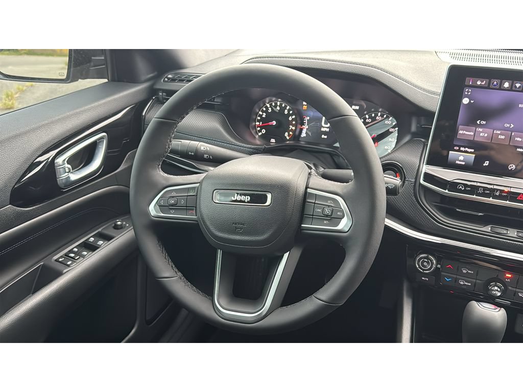 New 2026 Jeep Compass Latitude AWD/4WD image 20