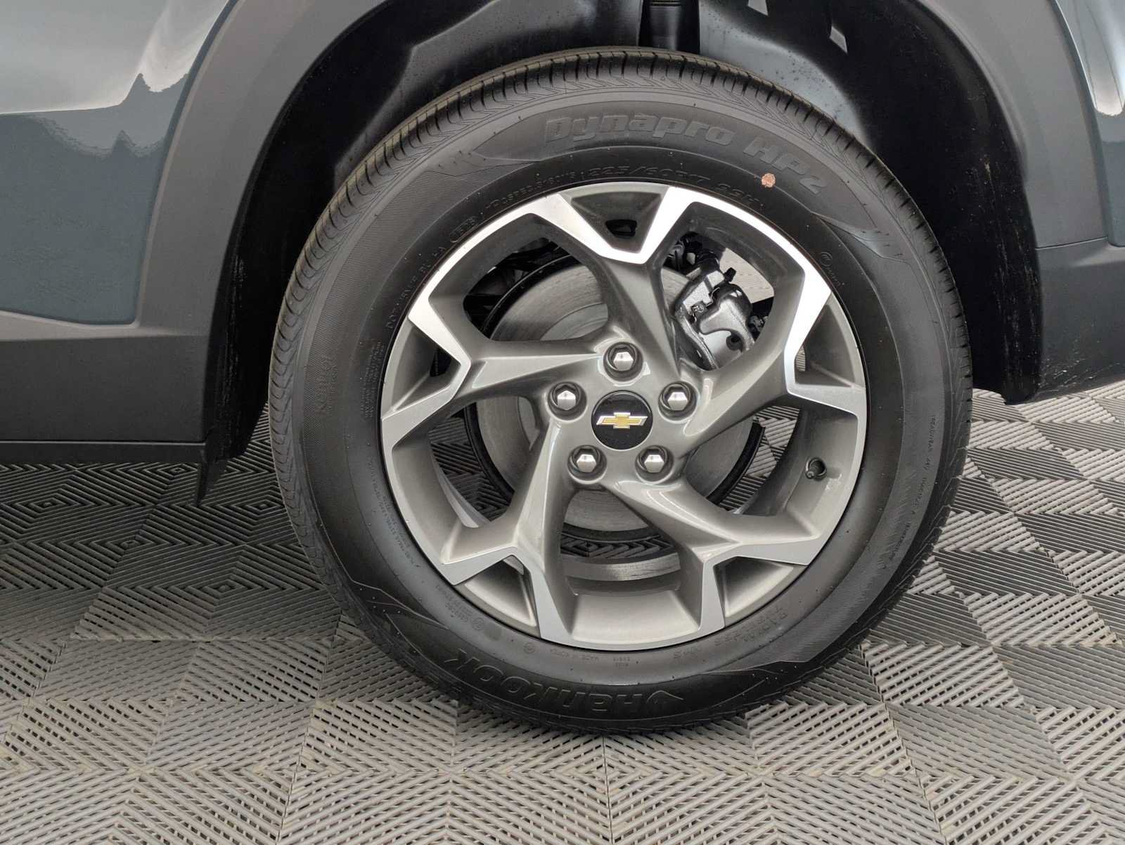 New 2026 Chevrolet Trax LT w/ Driver Confidence Package FWD image 14