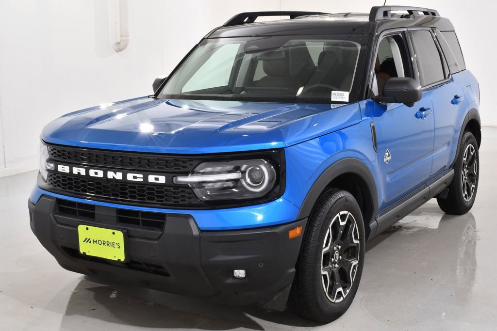 Used 2025 Ford Bronco Sport Outer Banks w/ Outer Banks Tech Package+ image 2