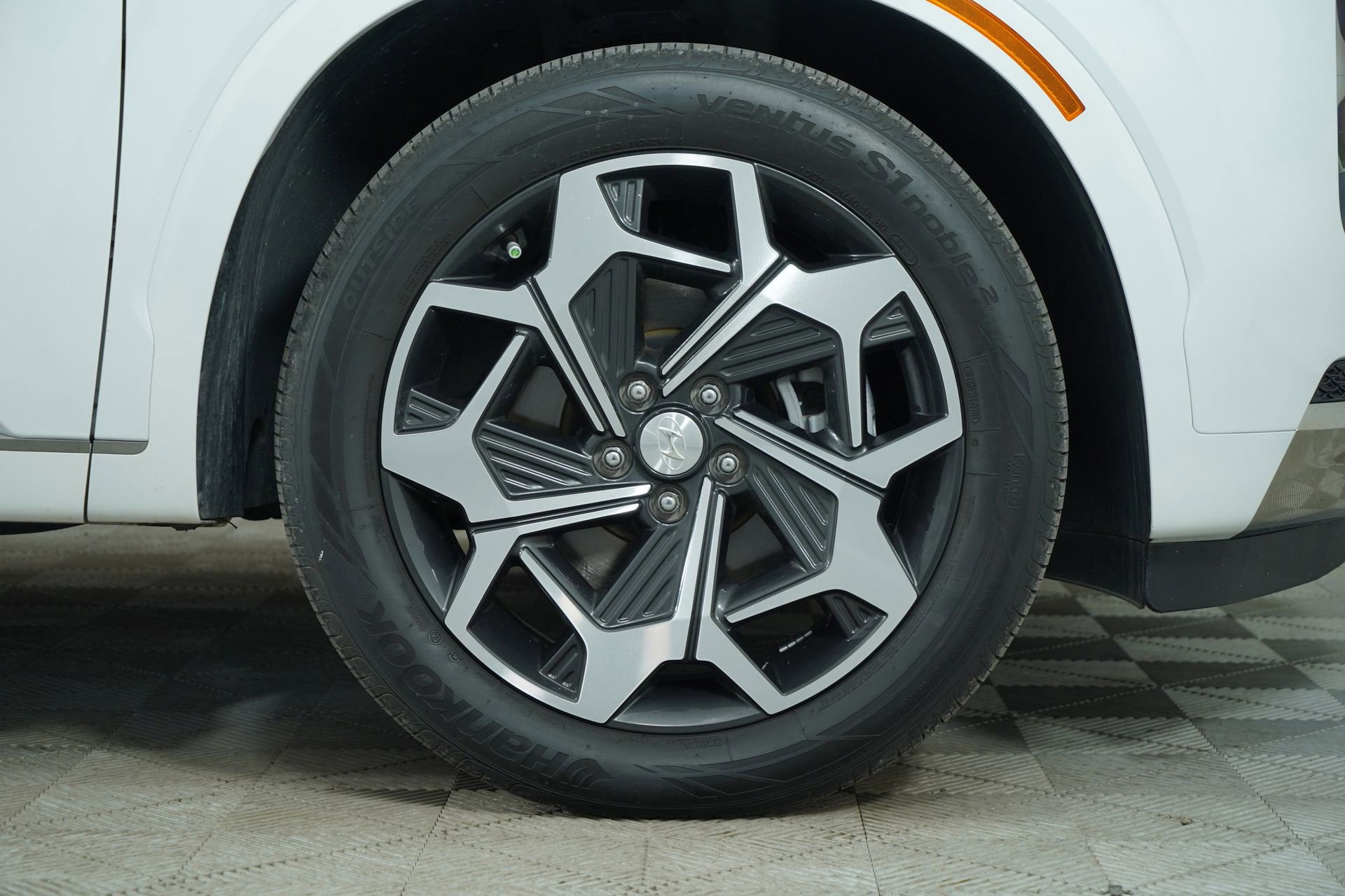 Used 2022 Hyundai Palisade Calligraphy image 13