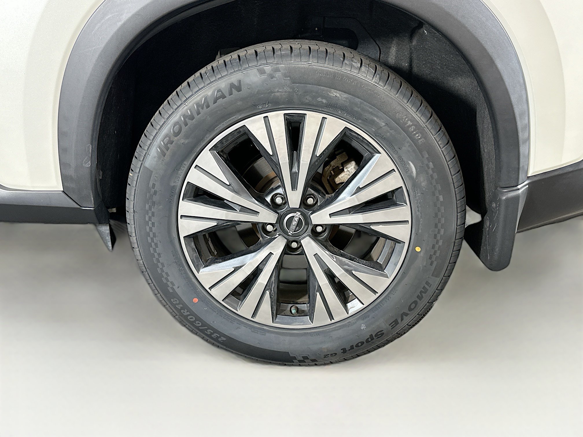 Used 2022 Nissan Rogue SV FWD image 11