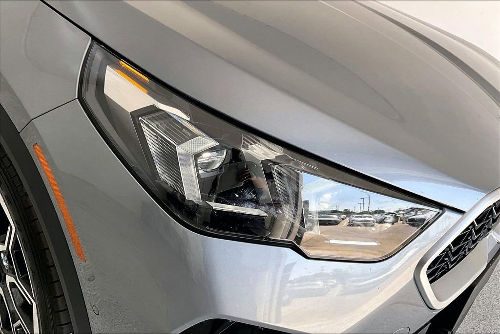 Used 2025 BMW X2 xDrive28i image 37