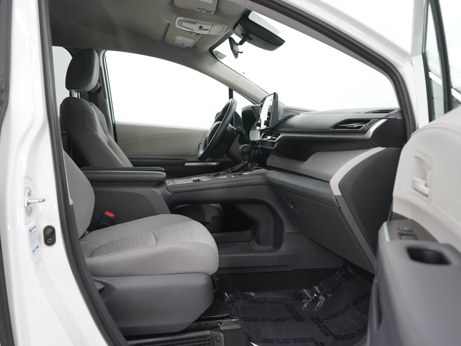 Used 2021 Toyota Sienna LE AWD/4WD image 11