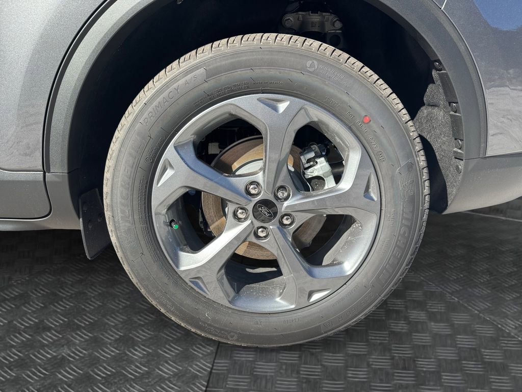 New 2026 Ford Escape ST-Line w/ Tech Pack #1 image 17