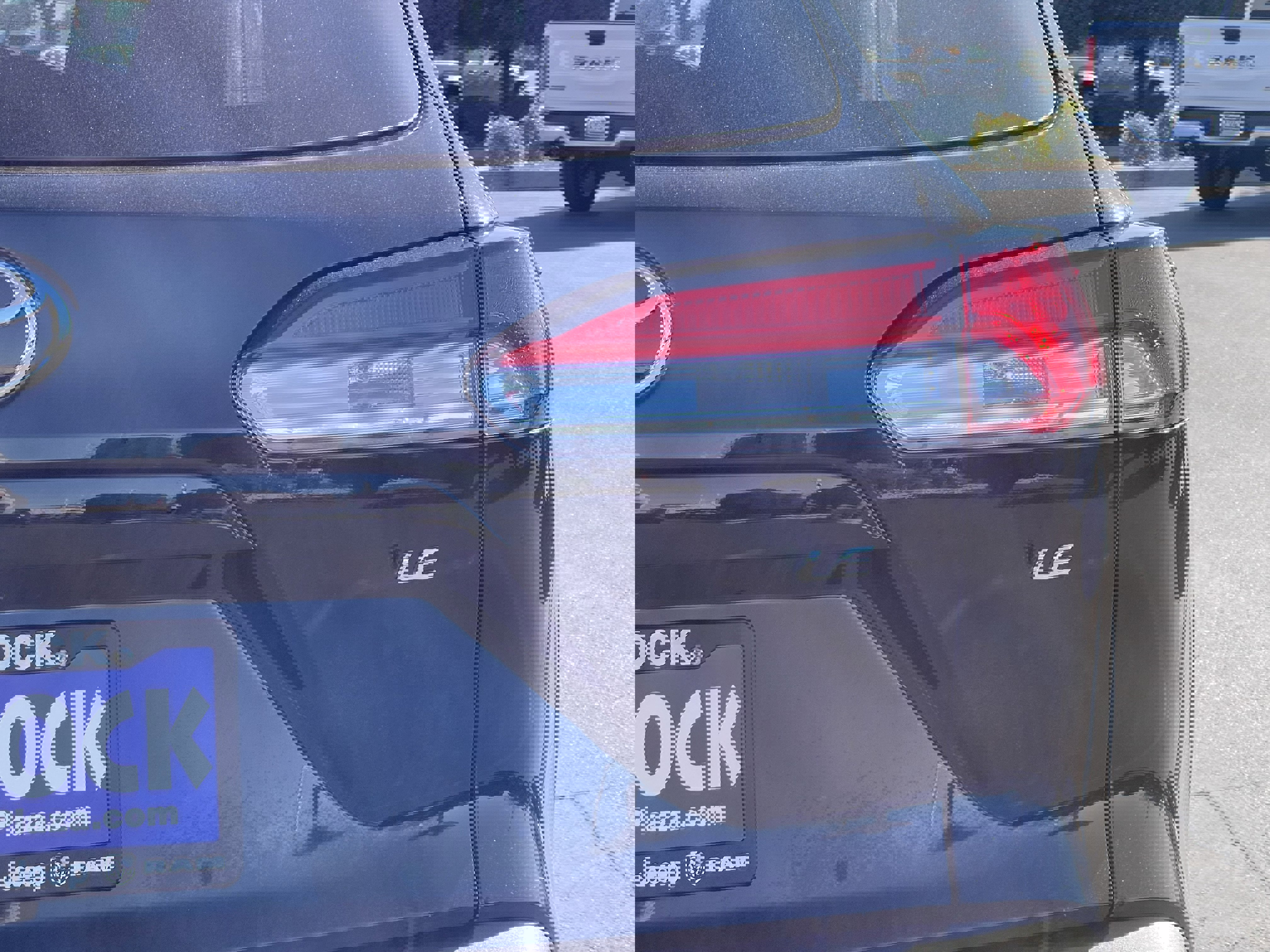 Used 2022 Toyota Corolla Cross LE image 10