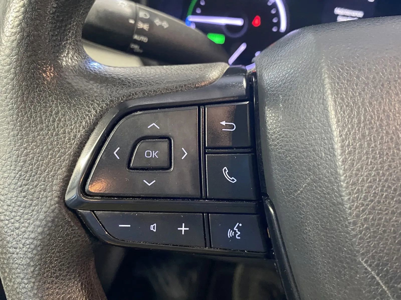 Used 2023 Toyota Sienna LE image 19