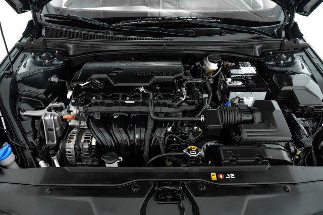 Used 2021 Hyundai Elantra SE w/ Cargo Package image 46