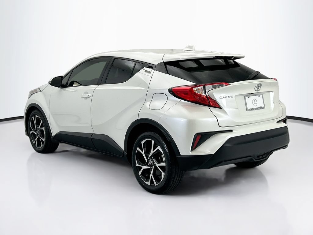Used 2019 Toyota C-HR XLE FWD image 7