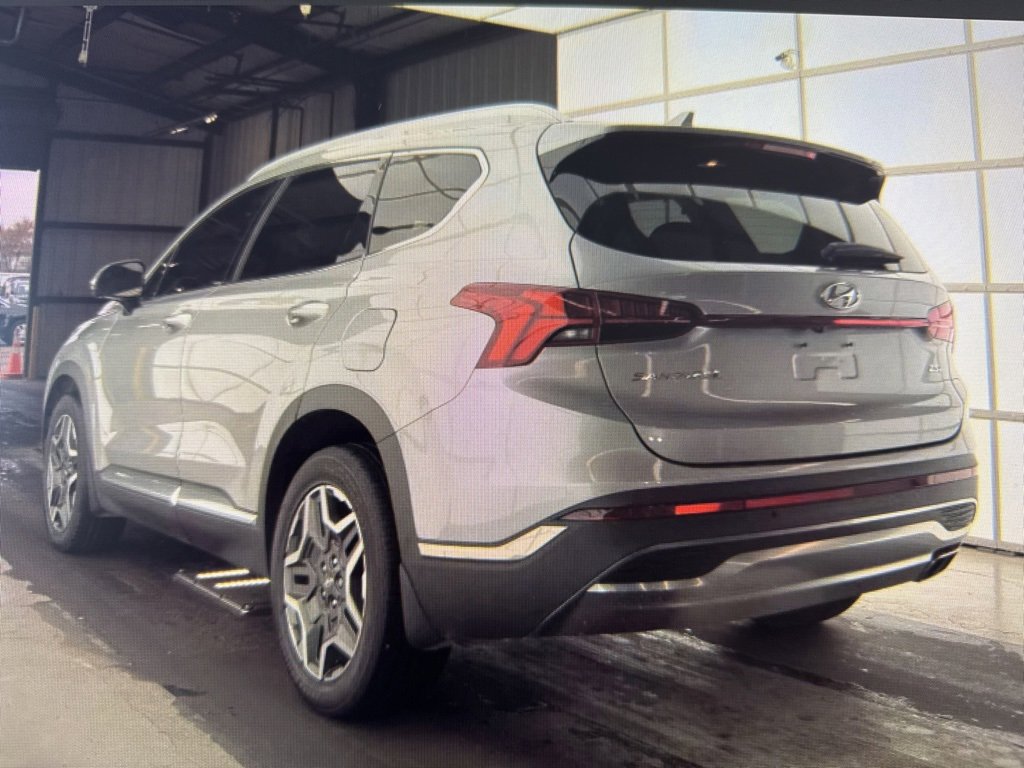 Used 2023 Hyundai Santa Fe Limited image 3
