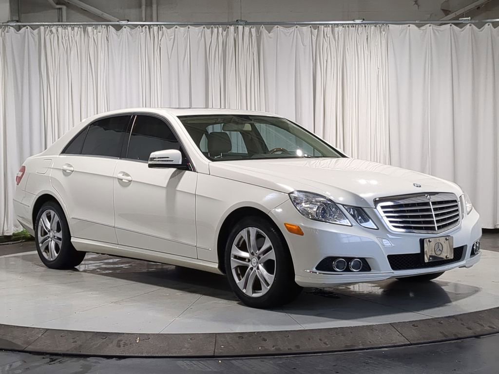 Used 2011 Mercedes-Benz E 350 4MATIC Sedan image 19