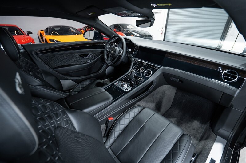Used 2020 Bentley Continental GT AWD/4WD image 30