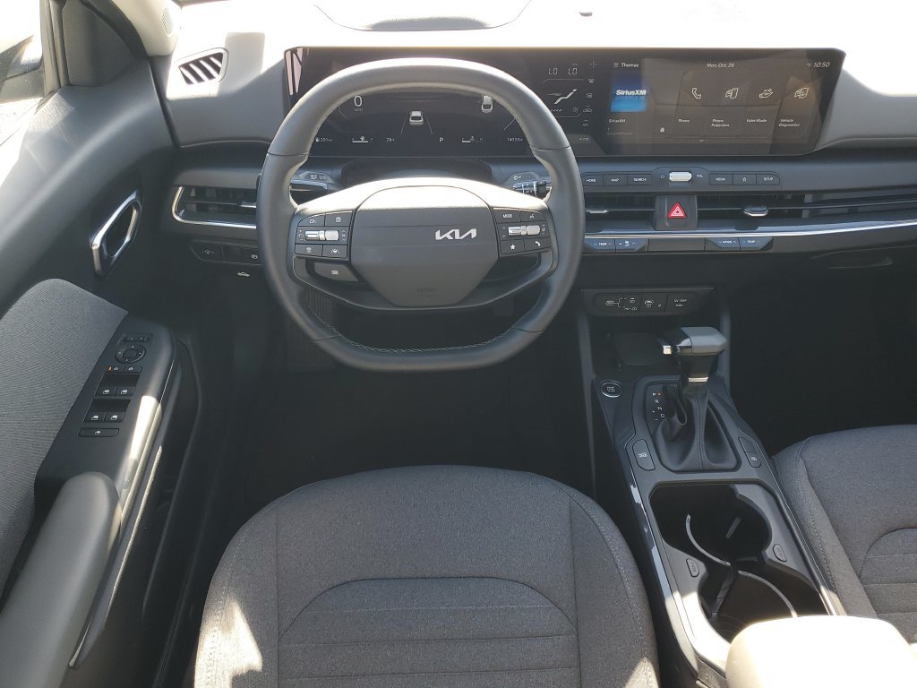 Used 2025 Kia K4 EX FWD image 25