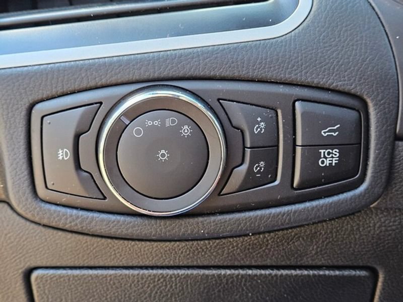 Used 2024 Ford Edge ST-Line image 26