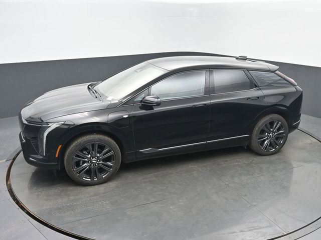 New 2026 Cadillac Optiq Sport 2 w/ LPO, Floor Liner Package image 39