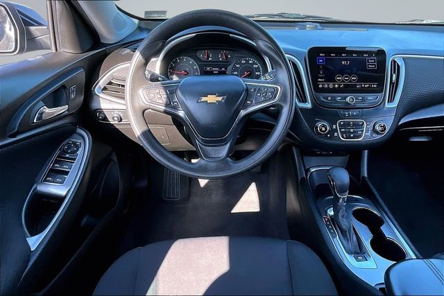 Used 2023 Chevrolet Malibu LT image 8