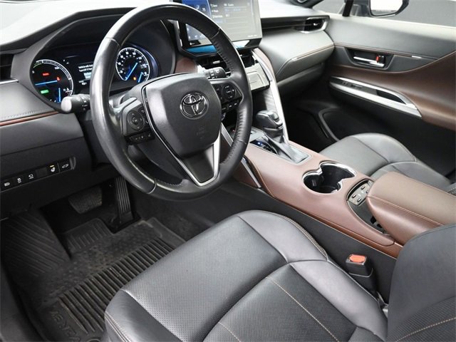 Used 2022 Toyota Venza Limited w/ Advanced Technology Package image 17