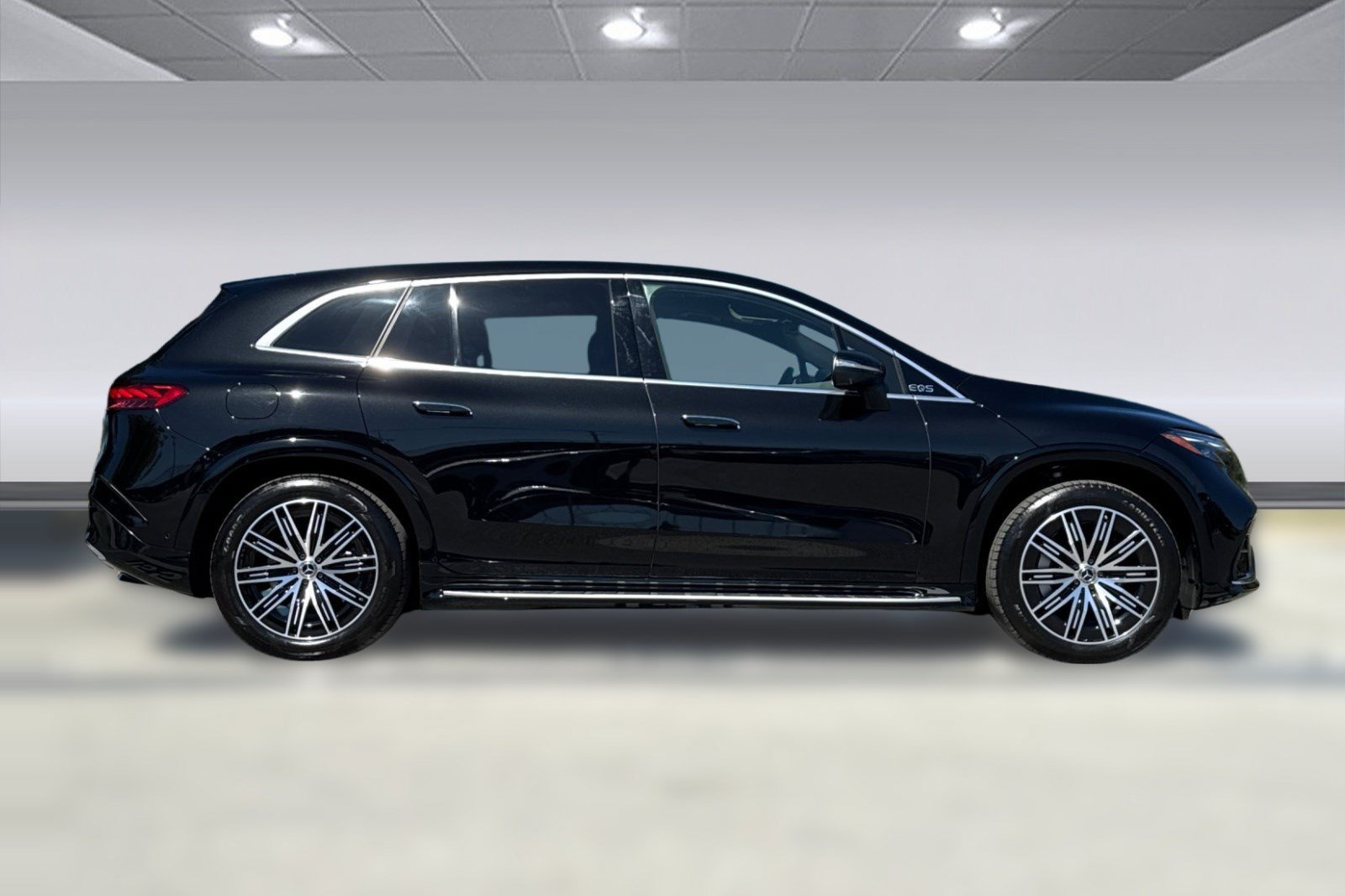 Certified 2024 Mercedes-Benz EQS 450+ SUV image 8