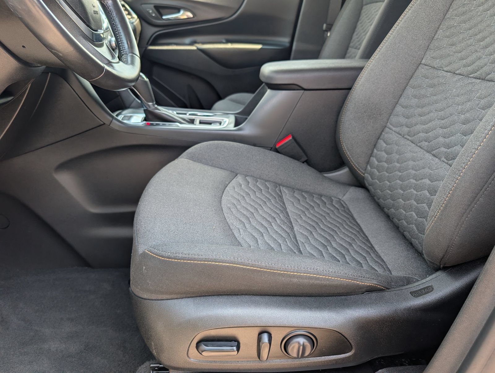 Used 2020 Chevrolet Equinox LT AWD/4WD image 15