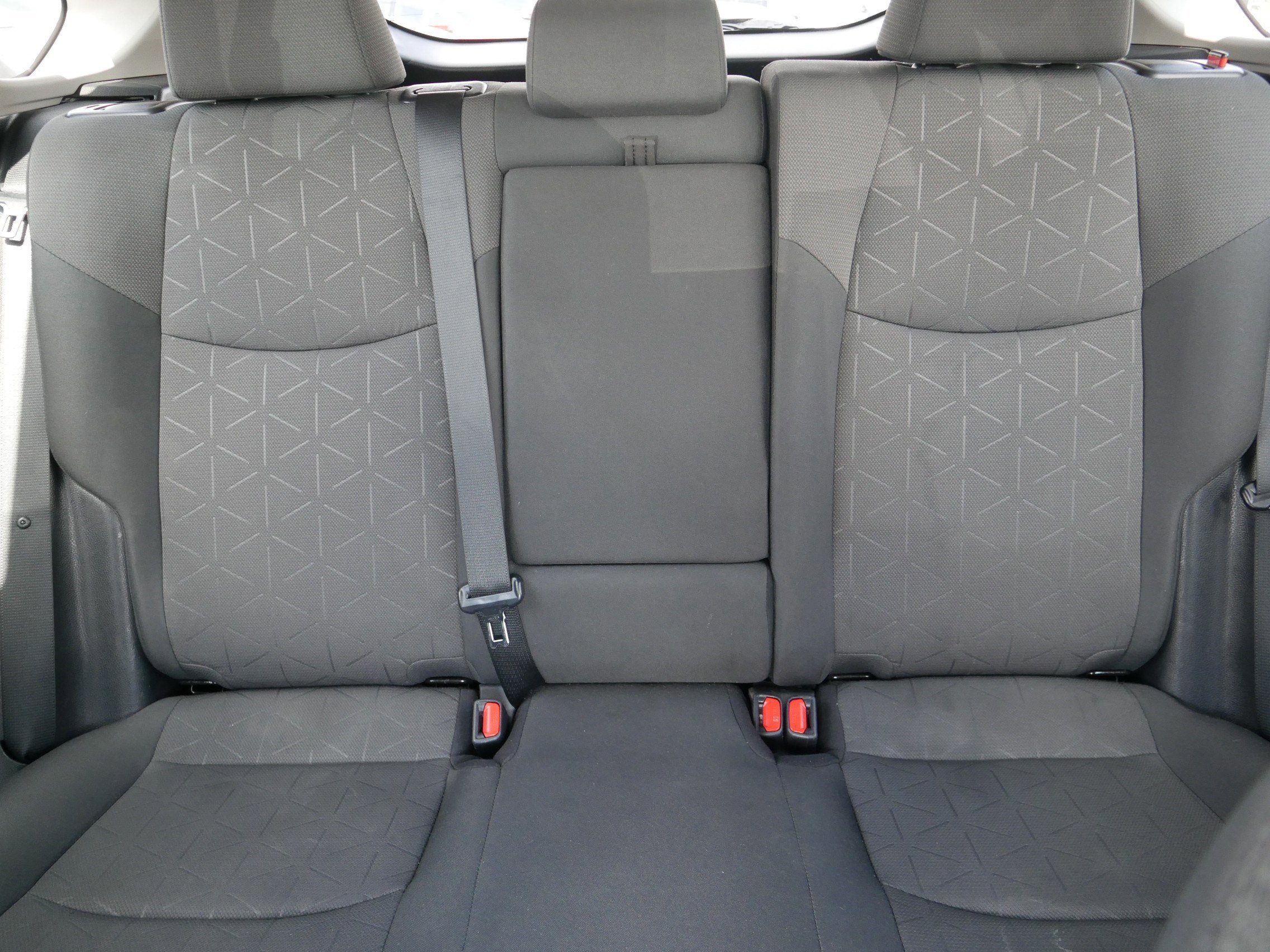 Used 2019 Toyota RAV4 XLE image 13
