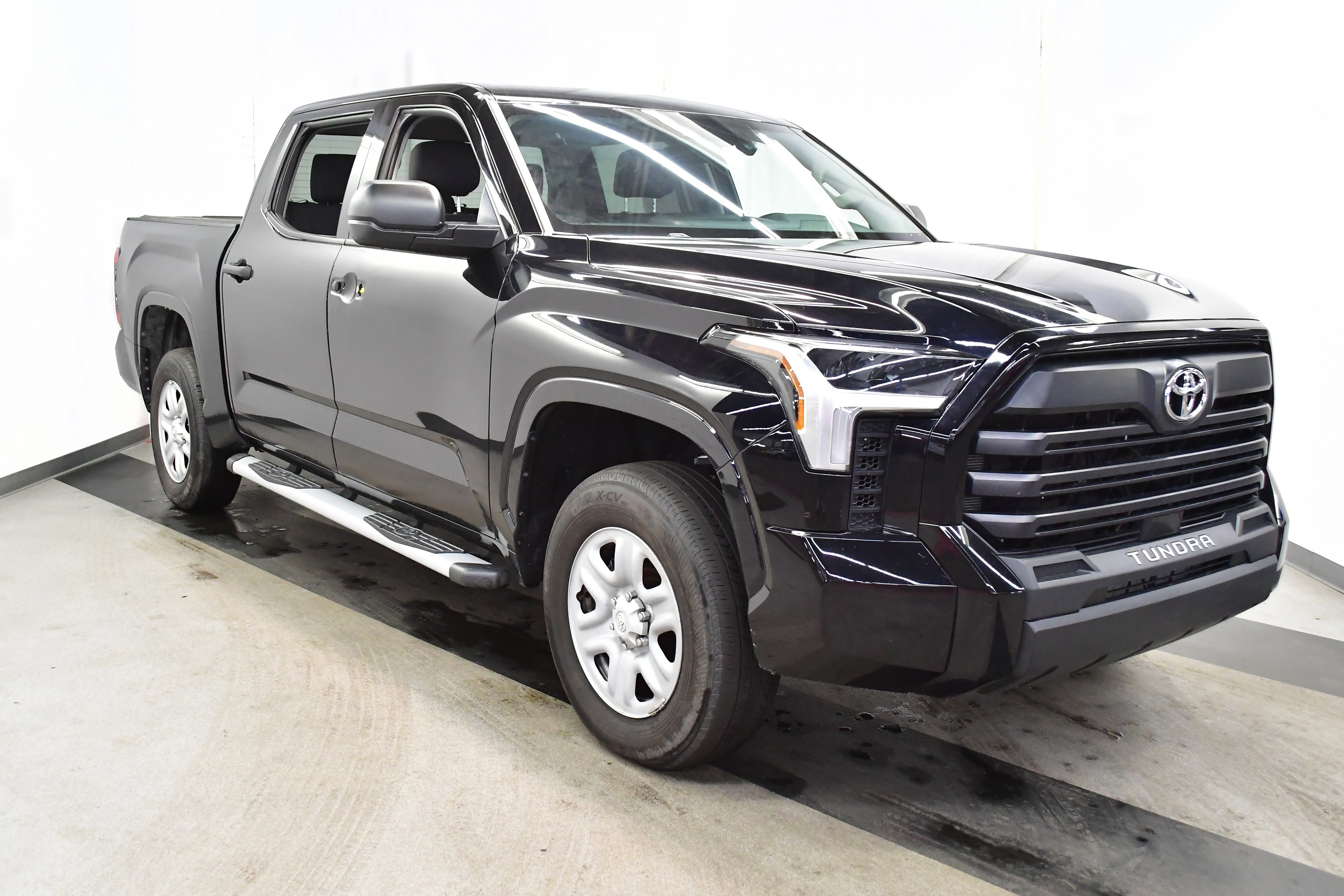 Used 2024 Toyota Tundra SR w/ Security Package (TMS) image 4