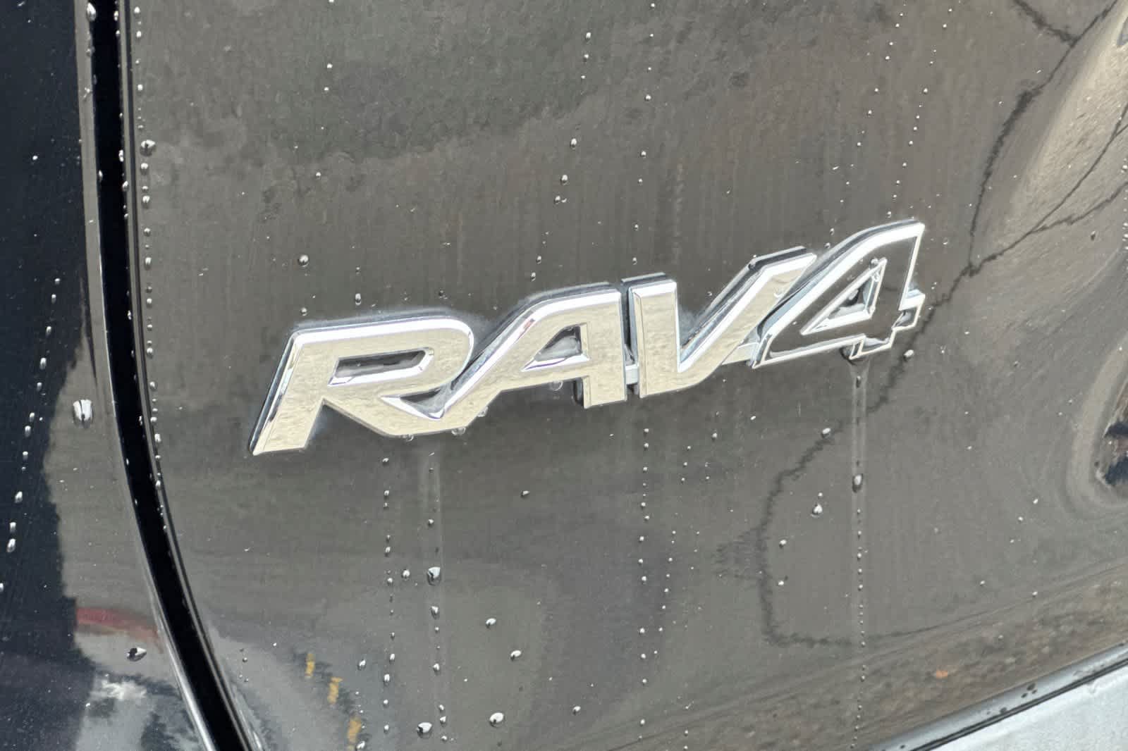 Certified 2024 Toyota RAV4 LE AWD/4WD image 30