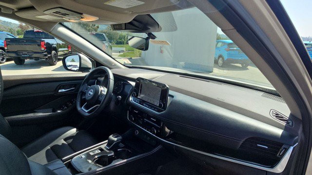 Used 2023 Nissan Rogue SL w/ SL Premium Package FWD image 30