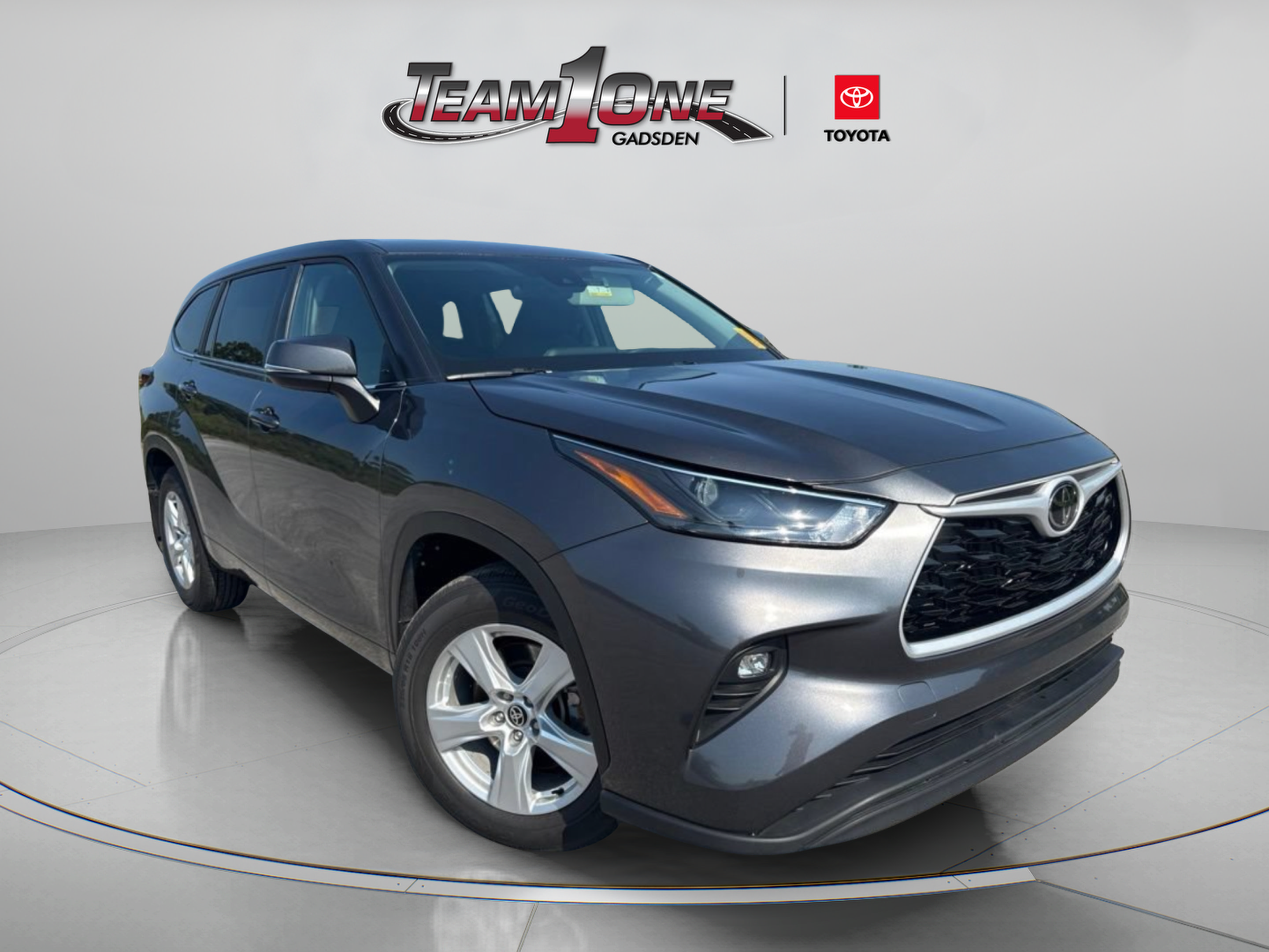 Used 2025 Toyota Highlander LE