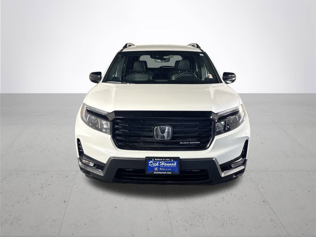 Certified 2024 Honda Passport Black Edition image 3