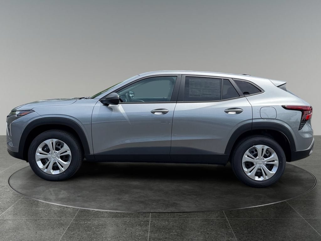 New 2026 Chevrolet Trax LS w/ Driver Confidence Package FWD image 5