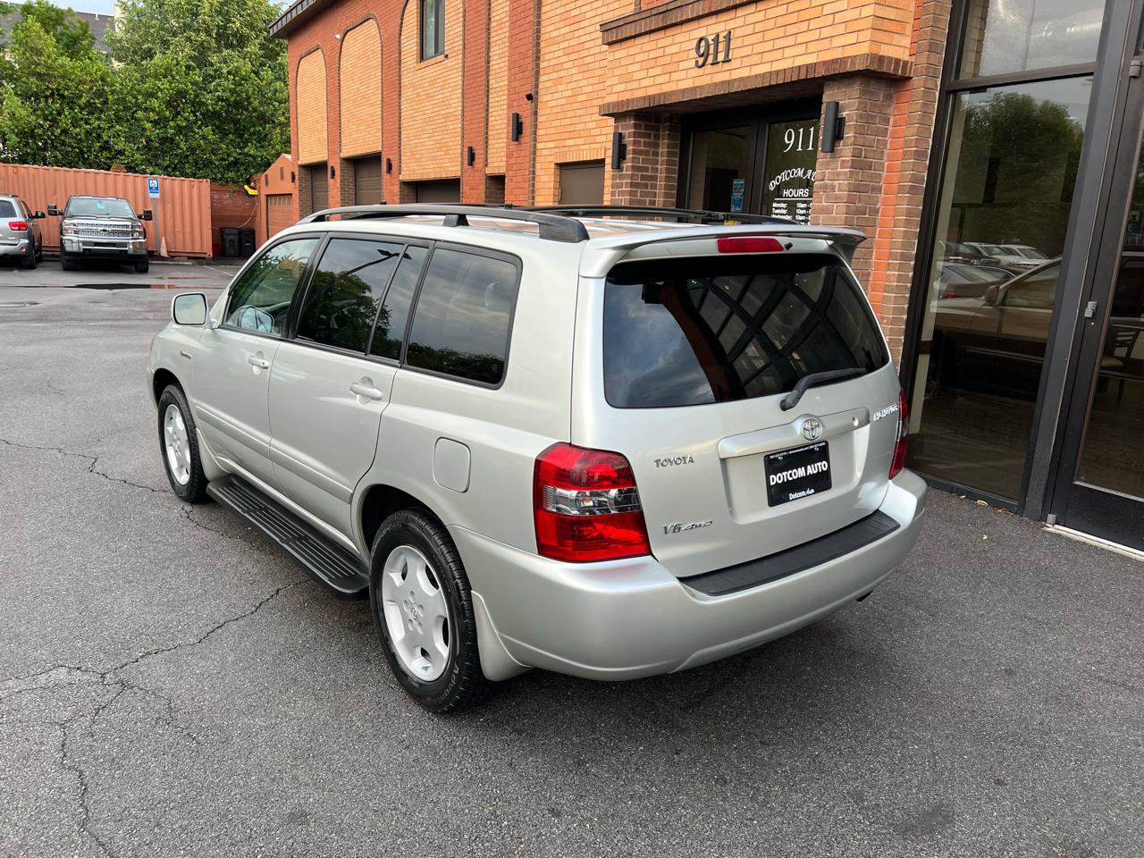 Used 2004 Toyota Highlander 4WD V6 image 5